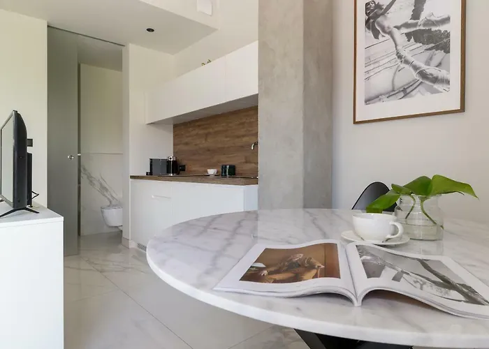 Centro Design - Polwiejska 公寓