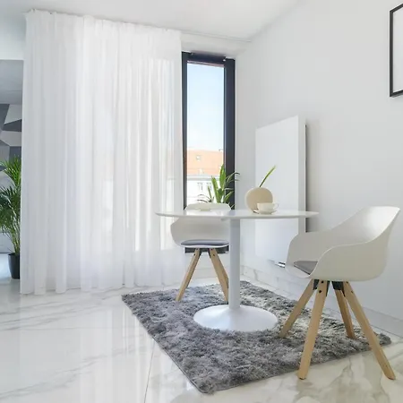 Centro Design - Półwiejska Appartement Poznań