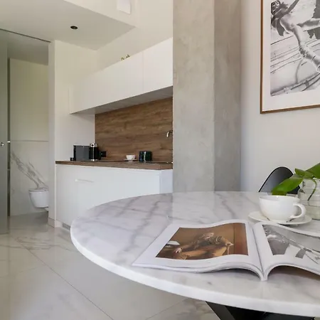 Centro Design - Polwiejska Apartment